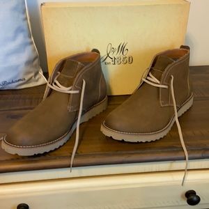 NWT Johnson and Murphy casual boots size 10.5 in box.